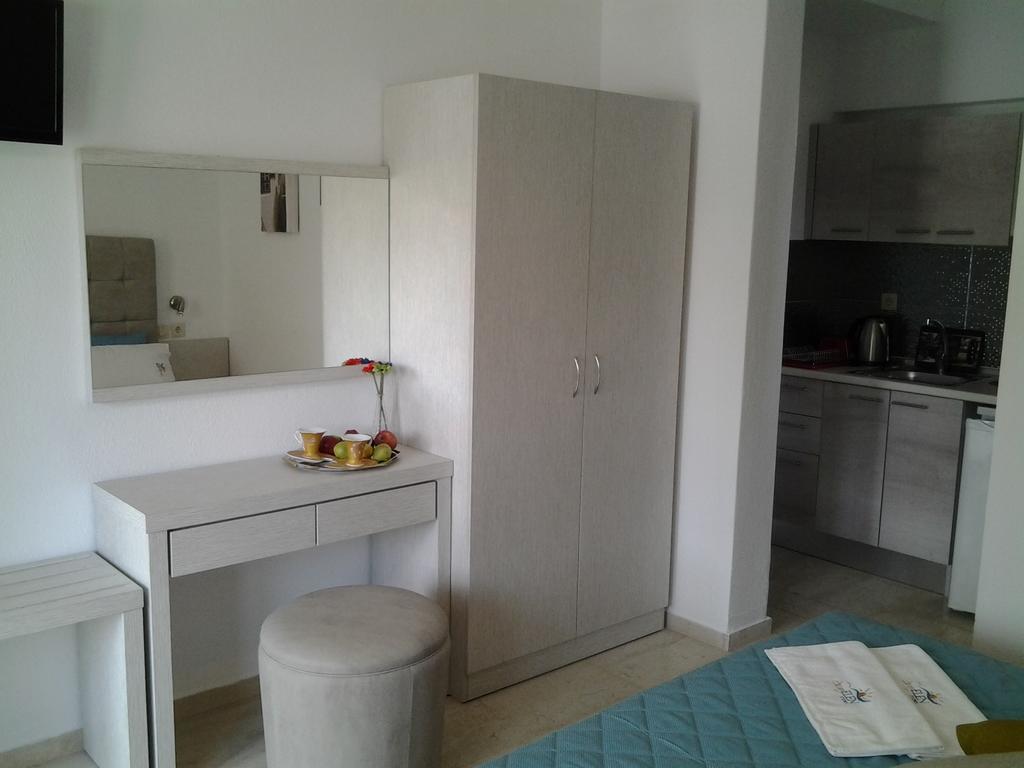 Sunelen Studios Vrasná Habitación foto
